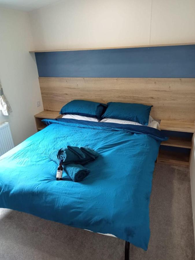 New 2 Bed Holiday Home With Decking In Rockley Park Dorset Near The Sea Lytchett Minster Экстерьер фото