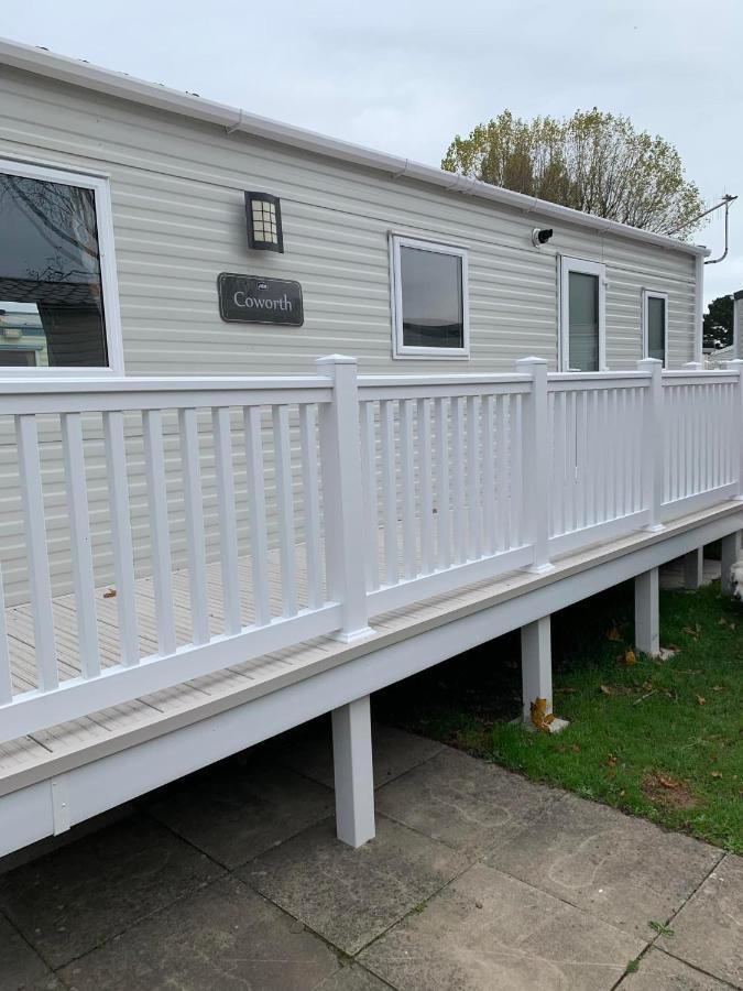 New 2 Bed Holiday Home With Decking In Rockley Park Dorset Near The Sea Lytchett Minster Экстерьер фото